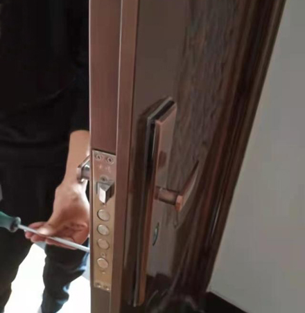 防城上门开锁 换锁 防城本地开锁公司